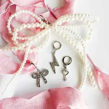 Solid Shoe Charms & Lace Sets