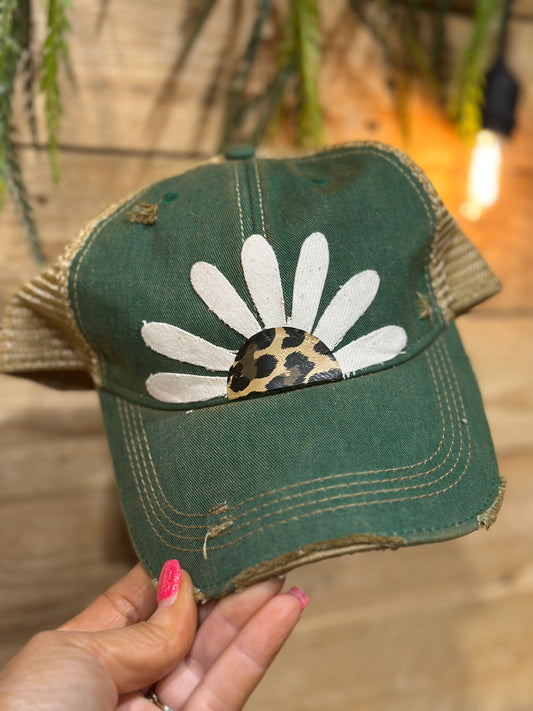 Daisy Ballcap