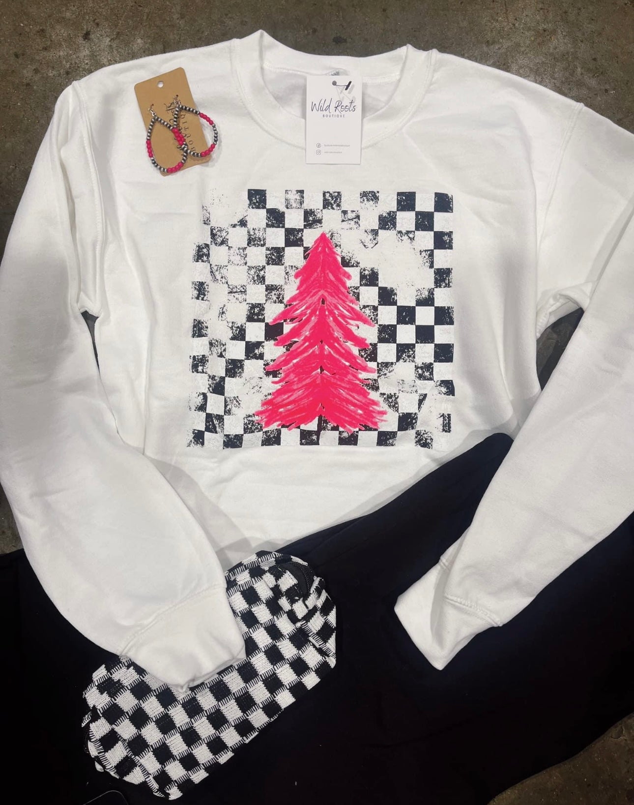 Pink Christmas Tree Graphic Sweatshirt