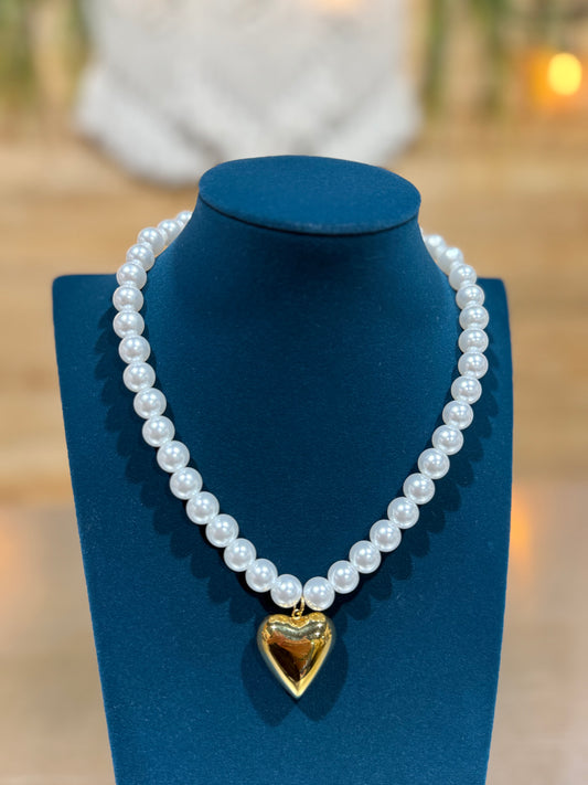 Pearl Heart Puff Necklace